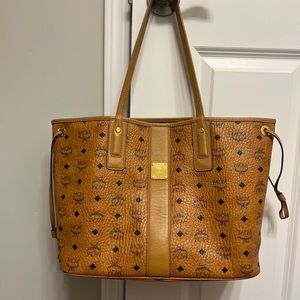 MCM Medium Liz Reversible Visetos Shopper